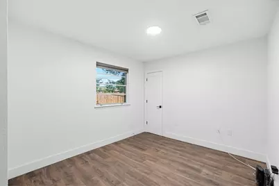301 Bernice Court, Burleson, TX 76028 - Photo 17