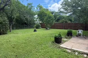 12219 Knight Dr, Balch Springs, TX 75180 - Photo 17