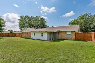1808 College St, Gainesville, TX 76240 - Photo 29
