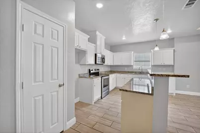 4404 Harris Street, Greenville, TX 75401 - Photo 9