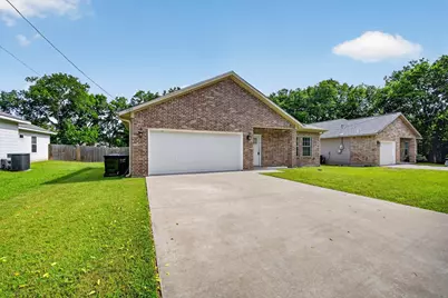 4404 Harris Street, Greenville, TX 75401 - Photo 27