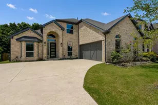 633 Willowmore Dr, Little Elm, TX 75068 - Photo 3