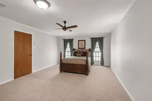 1455 Warrington Ct, Fort Worth, TX 76112 - Photo 27