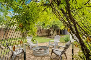 1647 E Pleasant Dr, Midlothian, TX 76065 - Photo 25