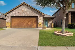 5505 Thunder Bay Dr, Fort Worth, TX 76119 - Photo 5