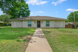 2005 Prince John Dr, Grand Prairie, TX 75050 - Photo 1