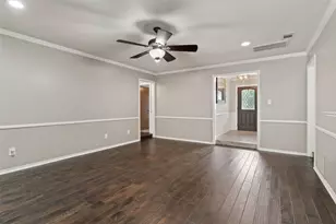 2005 Prince John Dr, Grand Prairie, TX 75050 - Photo 9
