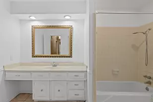 2005 Prince John Dr, Grand Prairie, TX 75050 - Photo 29