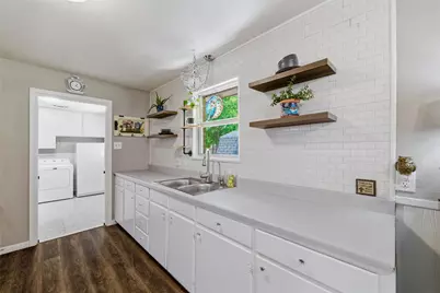 1213 Park Center Street, Benbrook, TX 76126 - Photo 5