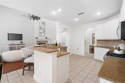 9857 Avalon Drive, Frisco, TX 75035 - Photo 11