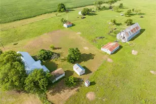16401 Cedar Rock Pkwy, Crawford, TX 76638 - Photo 17