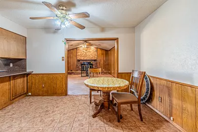 2211 Clover Park Drive, Arlington, TX 76013 - Photo 15