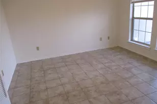 4611 Oak Club Dr, Arlington, TX 76017 - Photo 5