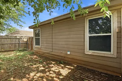 1452 Pine Lane, Fort Worth, TX 76140 - Photo 5