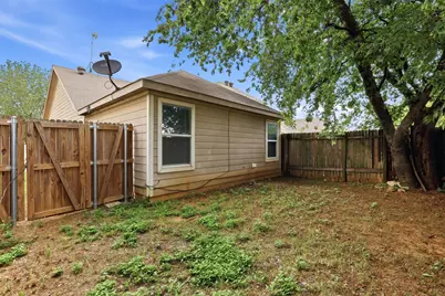 1452 Pine Lane, Fort Worth, TX 76140 - Photo 17