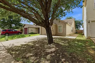 1452 Pine Ln, Fort Worth, TX 76140 - Photo 3