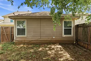 1452 Pine Ln, Fort Worth, TX 76140 - Photo 19