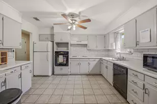 231 Choctaw Dr, Stephenville, TX 76401 - Photo 7