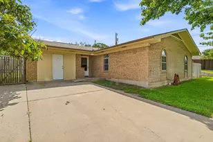 231 Choctaw Dr, Stephenville, TX 76401 - Photo 3