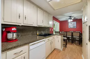 541 Apple Ln, Midlothian, TX 76065 - Photo 13