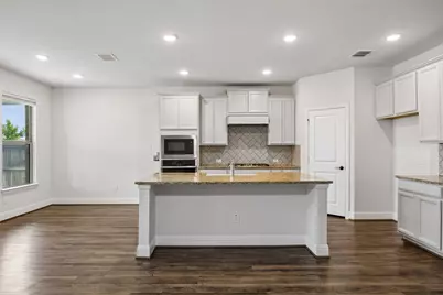 924 Pear Avenue, Forney, TX 75126 - Photo 9