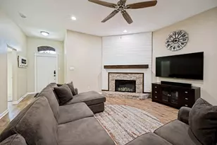 2821 Watercress Dr, Little Elm, TX 75068 - Photo 3