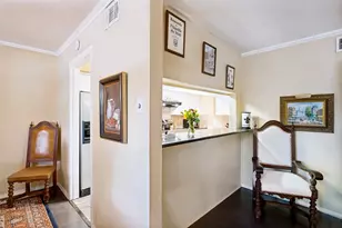 4933 Skillman St, Dallas, TX 75206 - Photo 9