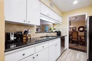 4933 Skillman St, Dallas, TX 75206 - Photo 13