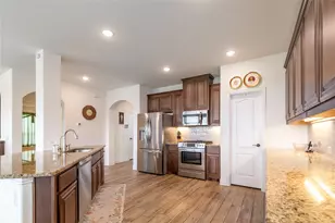 1013 Timber Ridge Dr, Justin, TX 76247 - Photo 5