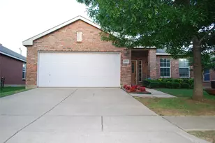 4713 Fox Sedge Ln, Denton, TX 76208 - Photo 1