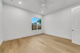 9034 Forest Hills Blvd, Dallas, TX 75218 - Photo 15
