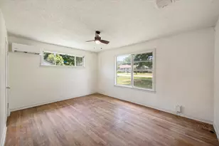 342 Bond St, Fairfield, TX 75840 - Photo 21