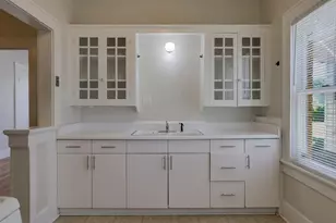 1906 Clover Ln, Fort Worth, TX 76107 - Photo 9
