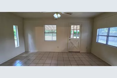 3217 Oriole Lane, Denton, TX 76209 - Photo 5
