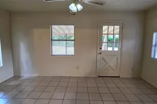 3217 Oriole Ln, Denton, TX 76209 - Photo 5