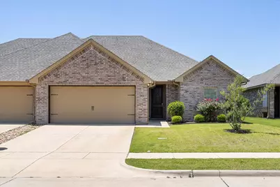 508 Landry Court, Granbury, TX 76049 - Photo 3