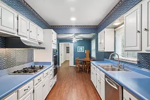 12518 High Meadow Dr, Dallas, TX 75244 - Photo 9