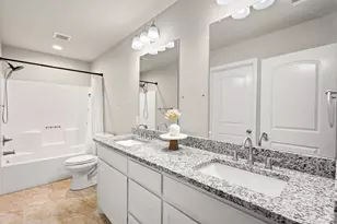 300 Lipscomb St, Cleburne, TX 76031 - Photo 19