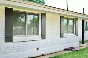 501 N 10th St, San Saba, TX 76877 - Photo 3