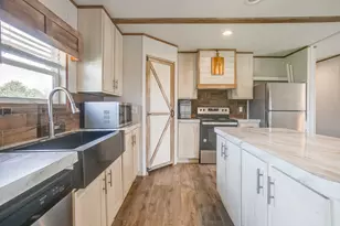 701 Trails, Poolville, TX 76487 - Photo 17