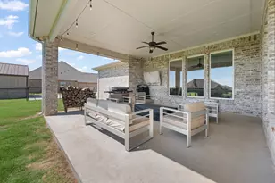 9615 Lynx Xing, Godley, TX 76044 - Photo 33