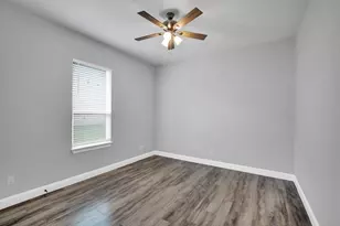 702 Chester Ct, Ennis, TX 75119 - Photo 19