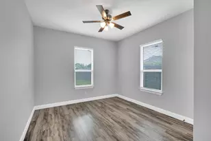 702 Chester Ct, Ennis, TX 75119 - Photo 17