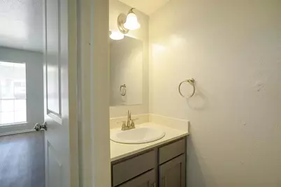 313 Rose Street #317-B, Arlington, TX 76010 - Photo 3