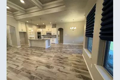 6611 Pinehurst Drive, Granbury, TX 76049 - Photo 3