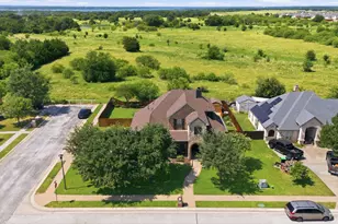 600 Aspen St, Pilot Point, TX 76258 - Photo 35