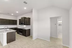 2609 River Bank Dr, Burleson, TX 76028 - Photo 15