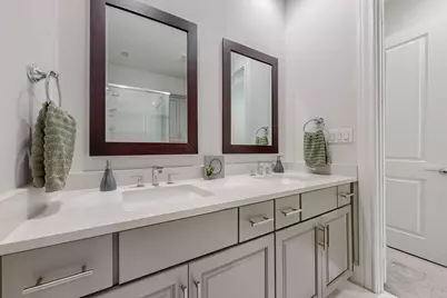 638 Dalton Lane #802, Irving, TX 75039 - Photo 19