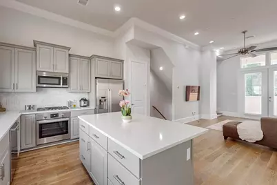 638 Dalton Lane #802, Irving, TX 75039 - Photo 1