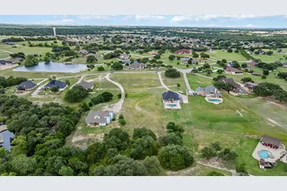1104 Bentwater Parkway, Granbury, TX 76049 - Photo 9